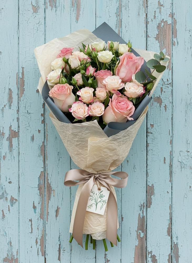 Букет цветов из: Розы в Раменье