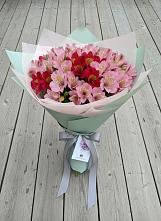 Букет цветов из:  Альстромерии в Раменье