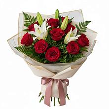 Букет цветов из:  Лилии и Розы в Раменье