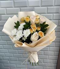 Букет цветов из:  Розы и Хризантемы в Раменье
