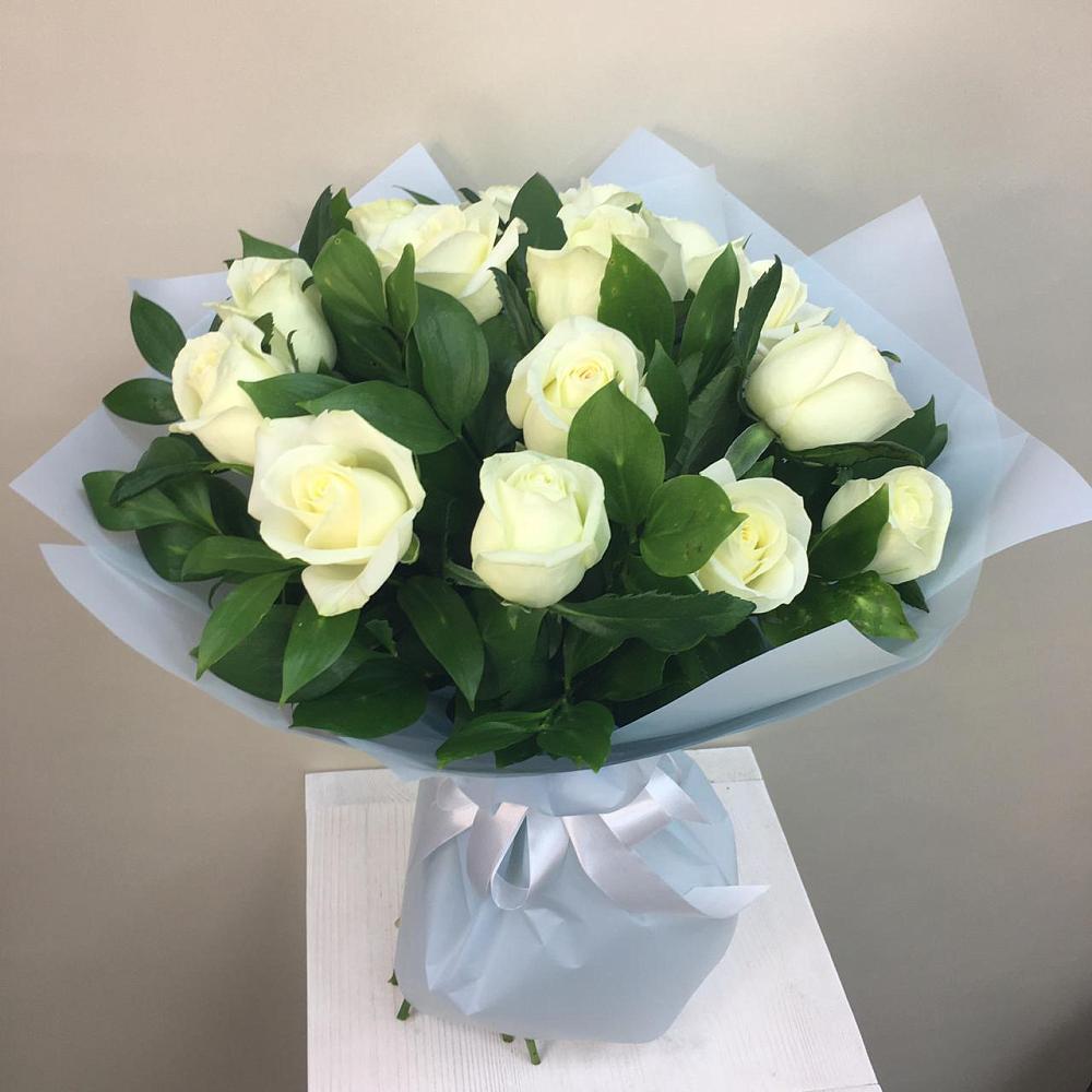 Букет 15 Белых роз Проуд в Раменье