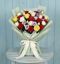 Букет цветов из:  Розы в Раменье