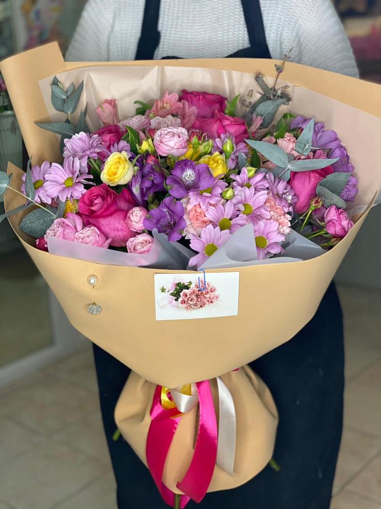 Букет цветов из: Хризантемы, Гвоздики и Альстромерии в Раменье