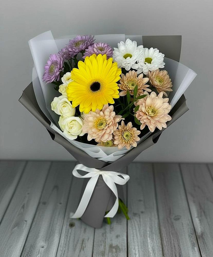 Букет цветов из: Розы, Герберы и Хризантемы в Раменье