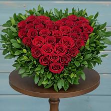 Цветочная композиция из Розы в виде сердца в Раменье