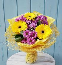 Букет цветов из:  Хризантемы и Герберы в Раменье
