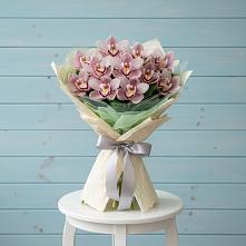 Букет цветов из:  Орхидеи и Розы в Раменье