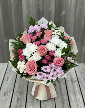 Букет цветов из:  Альстромерии, Гвоздики, Розы и Хризантемы в Раменье