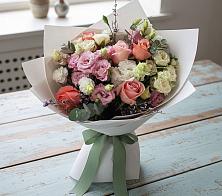 Букет цветов из:  Розы, Лизиантусы и Гвоздики в Раменье