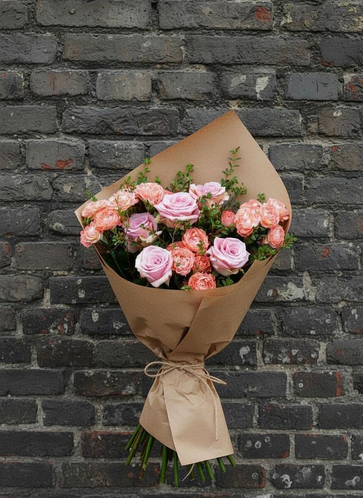 Букет цветов из: Розы в Раменье