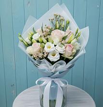 Букет цветов из:  Розы и Лизиантусы в Раменье