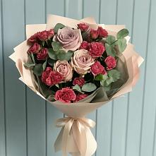 Букет цветов из:  Гвоздики и Розы в Раменье