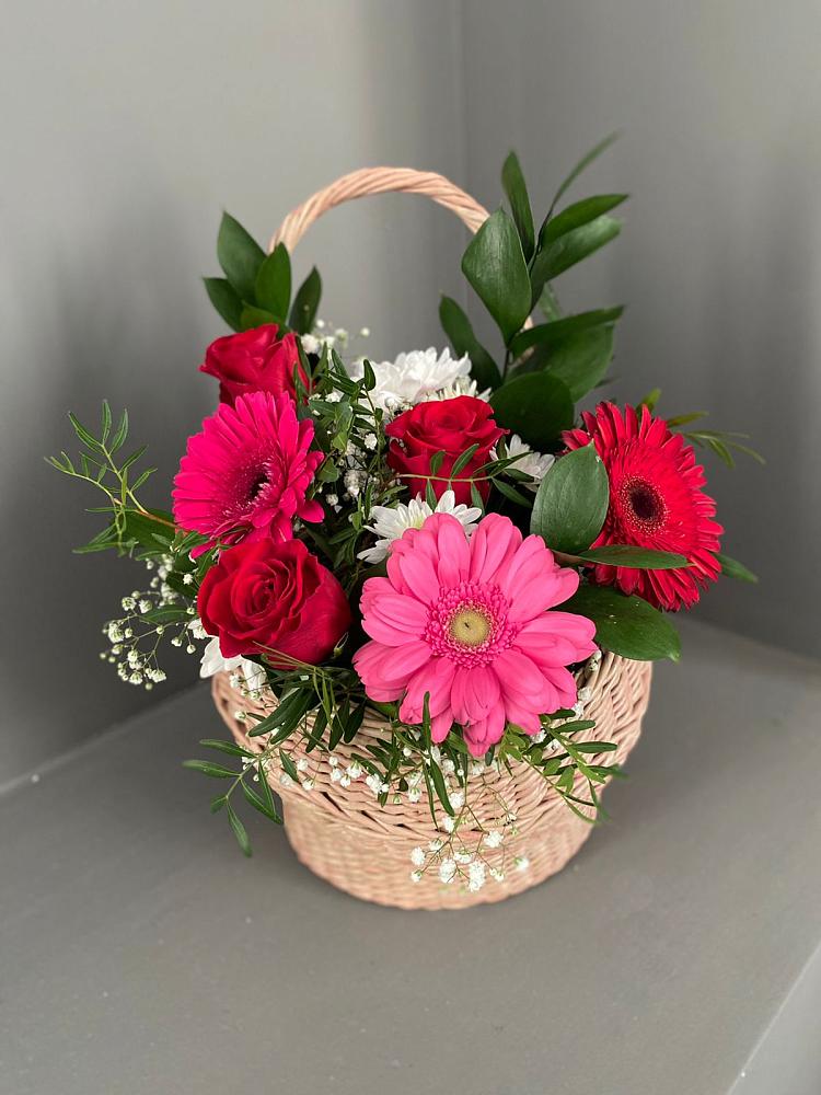 Цветочная композиция из Розы, Хризантемы и Герберы в корзине в Раменье