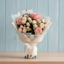 Букет цветов из:  Розы в Раменье