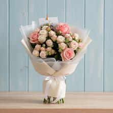 Букет цветов из:  Розы в Раменье