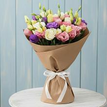 Букет цветов из:  Лизиантусы в Раменье