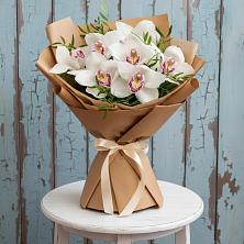 Букет цветов из:  Орхидеи и Розы в Раменье