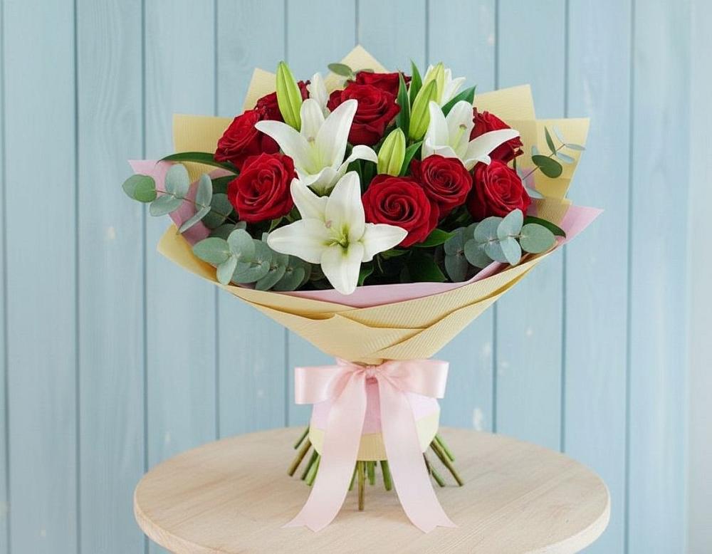 Букет цветов из: Лилии и Розы в Раменье