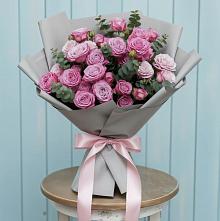 Букет цветов из:  Розы в Раменье